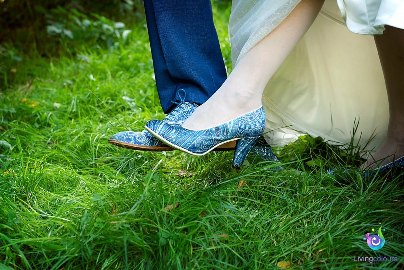Dezelfde print schoenen en stropdas bij je trouwpak